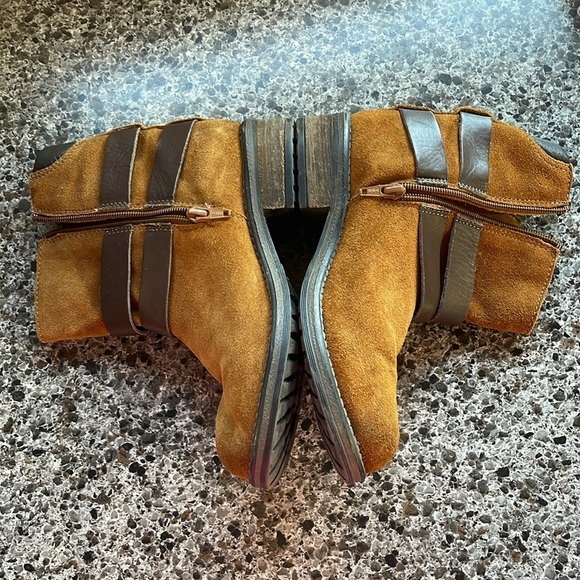 Steve Madden Dormaa Suede Moto Bootie Buckles Size 6.5M side zip double buckle - Picture 9 of 15